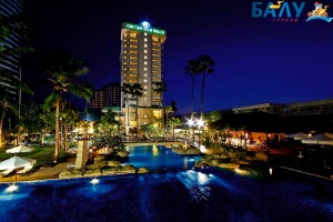 Отель Jomtien Palm Beach 4*  